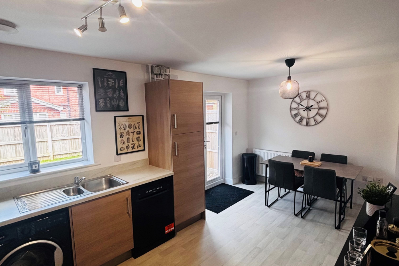 Kitchen and dining space with patio doors out to the garden