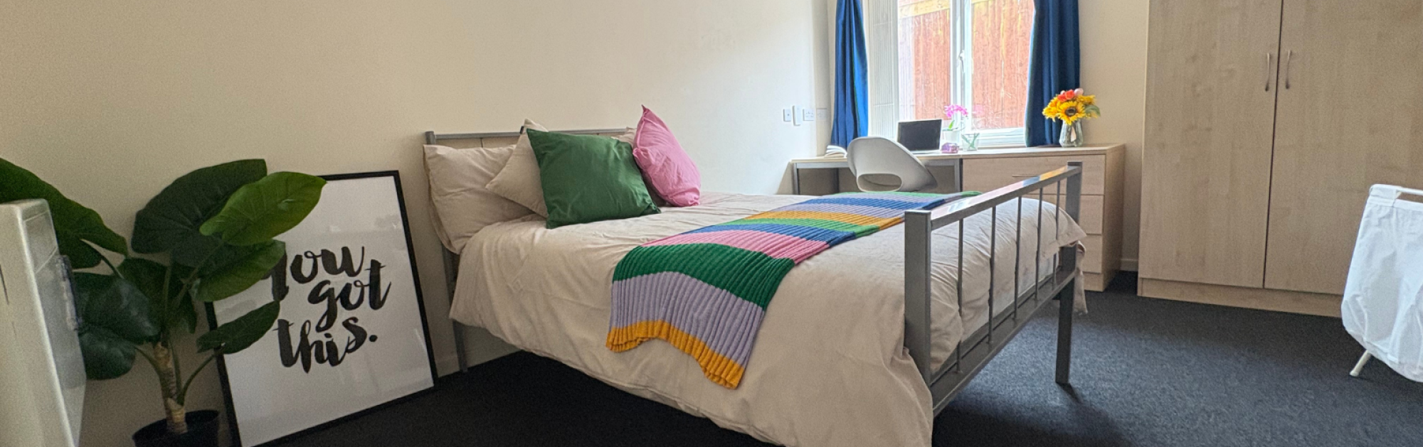 Bedroom with desk, 3/4 bed and wardrobe