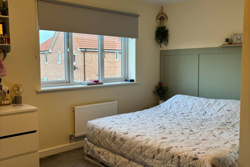 Bedroom with a double bed